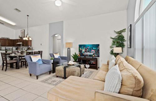 618 - Fabulous Light Bright 4 Bed Pool Home - Foto 9