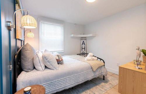 Two Cottages w/ Patios - Close to Beach - Foto 15