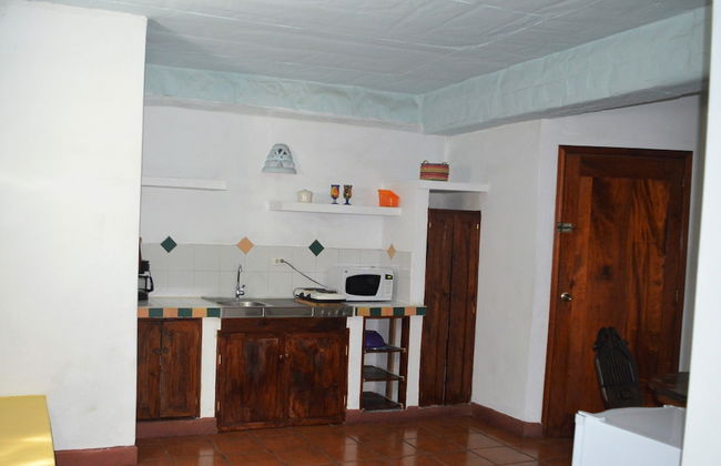 Eco Suites Uxlabil Guatemala City - Photo 20