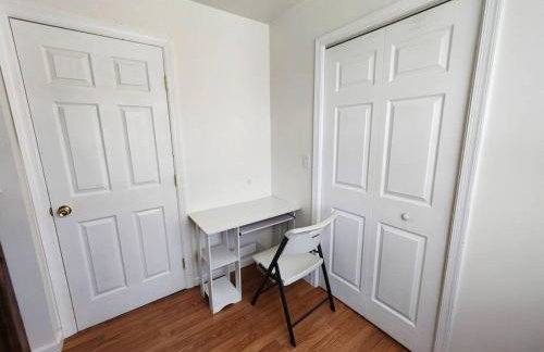 RentalsOP NJ01 Full house minutes from NYC, near to metlife, American Dream - Photo 16