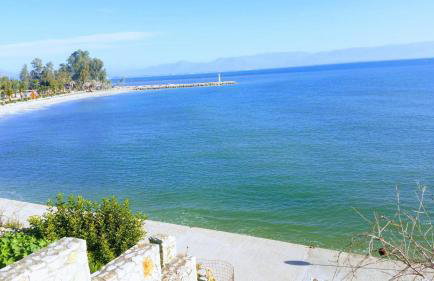Seafront apartment in Kiveri, near Nafplion. - Photo 3