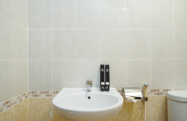 Spacious 3BR Residence at Grand Palace Kemayoran Apartment - Photo 23