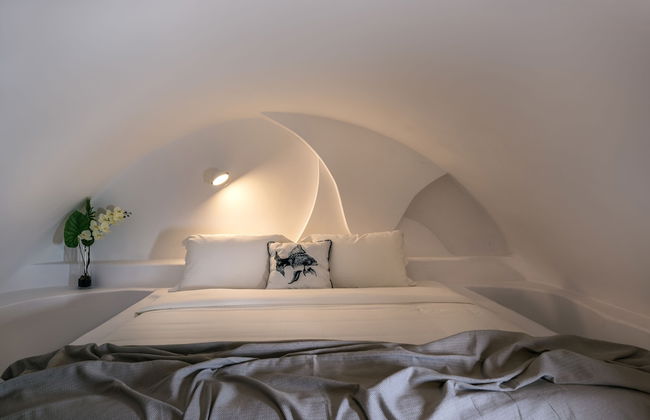 Nefeles Luxury Suites - Photo 6