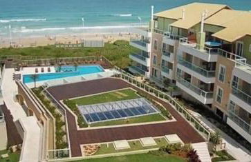 Praia do Santinho, de frente para mar - Foto 29