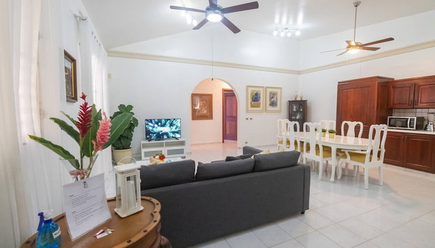 Casati Golden House, Great Pool & Garden! - Foto 5, Zona de estar