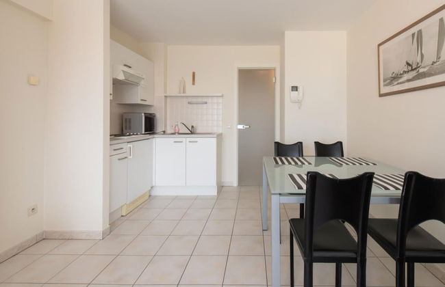 Apartment With Terrace and sea View in Mariakerke - Photo 15