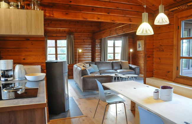 Traditional Chalet with Sauna, Spa Tub, & Relaxation Space near La Roche - Photo 6