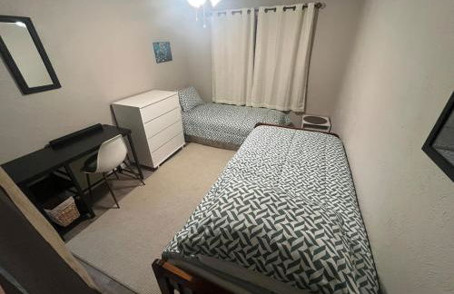 Relaxing Ducks Hang Out Haven 2 bed 1 bath and BBQ - Foto 29