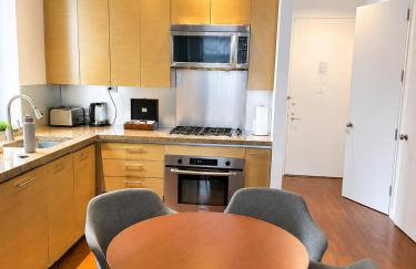 Luxurious Apartment in Times Square NYC - 30-Day Min Stay - Photo 4