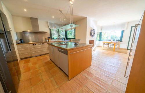 Villa Les Oliveres Piscina Privada Vistas Mar Aire Acondicionado - Foto 7