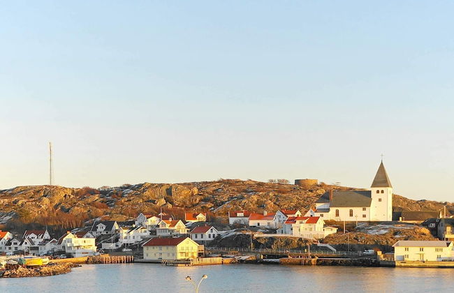 Holiday Home in Skärhamn - Photo 2