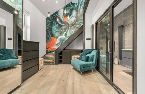 West Didsbury Retreat l Cinema l Sleeps 8 - Photo 27