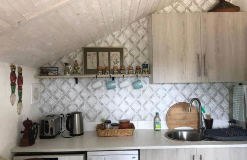 Little Linney - Sleeps 2 - Garden - Parking - Wifi - Foto 11