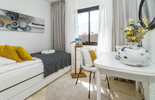 Seaside 3 bedroom Townhouse in San Pedro close to the Beach with private Garden - Photo 61