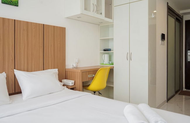 Well Appointed and Homey Studio at Sky House BSD Apartment - Foto 7