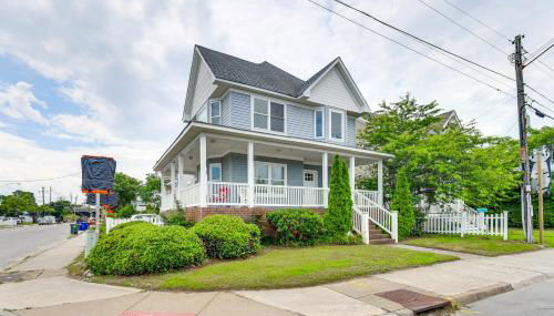 Walk to Public Beach Access Norfolk Family Home - Foto 2