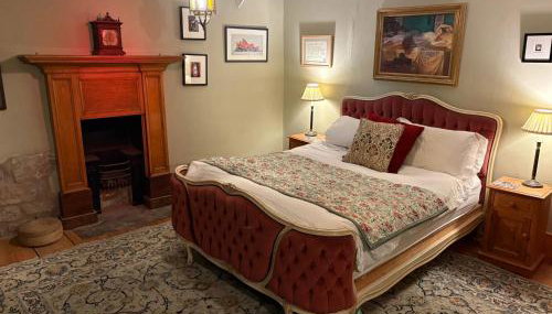 Griffin House - Photo 4