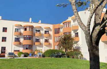 Apartamento encantador com piscina - Foto 3