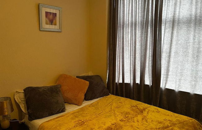 Immaculate 3-bed House in Middlesbrough With Wifi - Foto 4