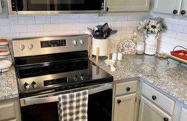 Beechside Breeze Luxury Condo with Pool Hot tub - Foto 28