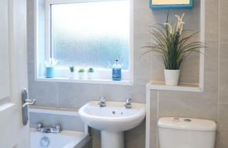 Great Location - City Centre - Parking - 4 Beds - 2 Bedrooms - Foto 42