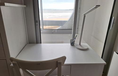 Appartement fonctionnel, vue imprenable mer - Photo 13