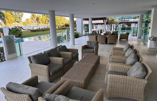 Casa Ipê - Beira lago- Lake View - Foto 16