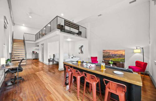 Chic and Comfy Unit w Free Parking Medical District - Foto 11