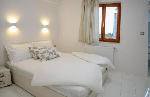 Villa Gabriel - Three Bedroom Villa with Outdoor Pool - Foto 11