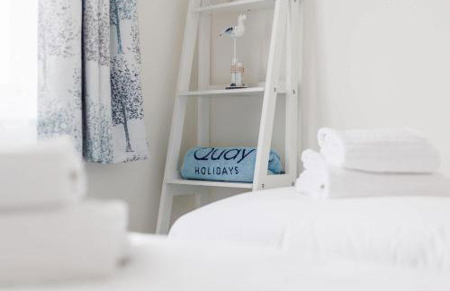 Spinnaker House-with Tesla Electric Charging Point - Foto 12