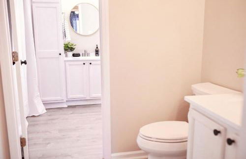 Sleeps 12! 5 BDRM-2 Kings,3 Queens-Deck & Patio-Mins to PI & Beaufort - Foto 40