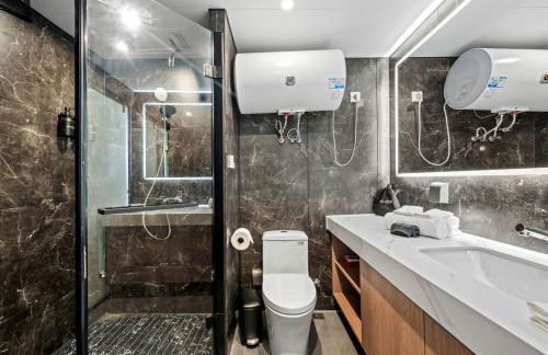 Modern Airstream Glamping with Pond Views in Rural South Carolina - Photo 14