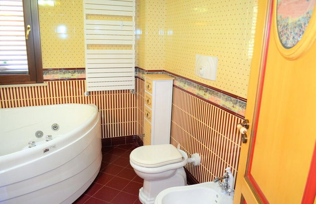 Divine Holiday Home in Giosa Marea with Sauna & Hot Tub - Foto 47