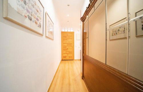 Apartamento con encanto y luz en pleno centro - Photo 20