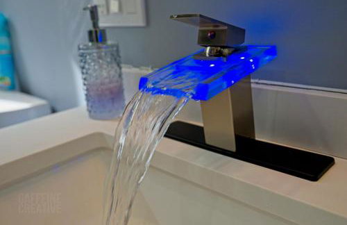 Luxe Coastal Retreat with Hot Tub & Spring Fires - Foto 57