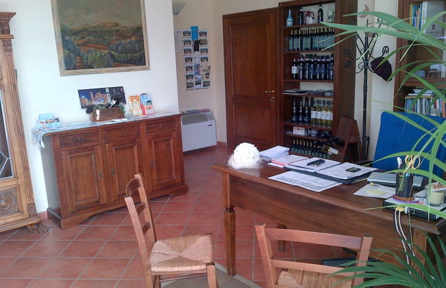 Agriturismo Sanguineto - Photo 2