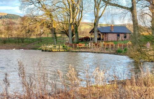 Waters Edge, Talkin Tarn, a luxurious bungalow with stunning views over the tarn - Foto 32