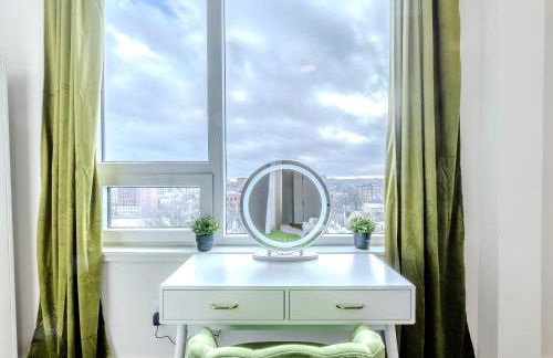 Emerald Escape, Free Parking, 2 Bath, Sleeps 8 Near American Dream and The Airport, King Bed and 2 Queen Beds, Washer and Dryer - Foto 11