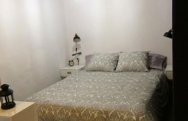 Al pie de la catedral - Photo 5