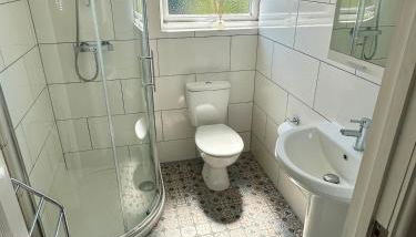 Detached, 4 Double Rooms, 2 En-Suites, 5 Car Parking - Foto 5, towels, Shower