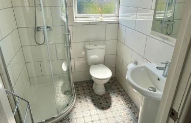 Detached, 4 Double Rooms, 2 En-Suites, 5 Car Parking - Foto 5