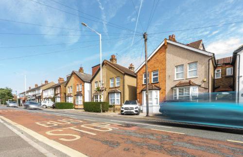 Newly Designed, 2br Apt, 5min from Northwood London Tube Station, NATO HQ, Ideal for Wembley, Warner Studio, Contractors - Foto 59