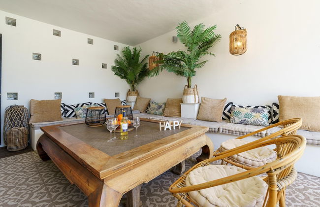 Golden Villa Luxury Pool Retreat & Beach - Foto 25