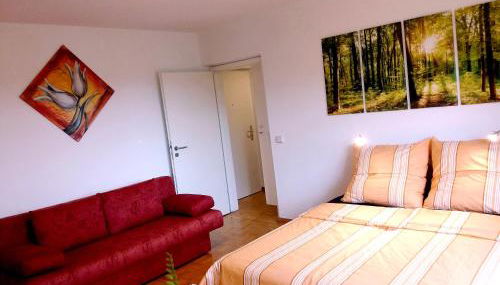 Helles Apartment mit Balkon am Großen Garten nahe Stadtzentrum - Foto 2