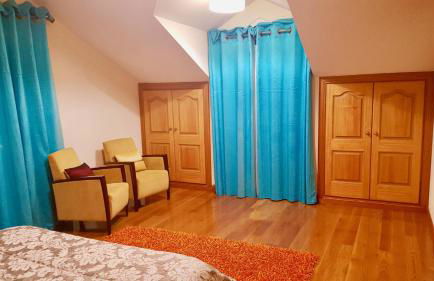 Pink House - Photo 15