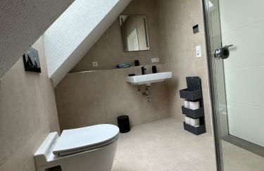 House with 8 rooms for rent - Foto 5