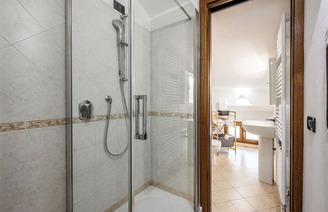 Emilia Studios 7 - Photo 8