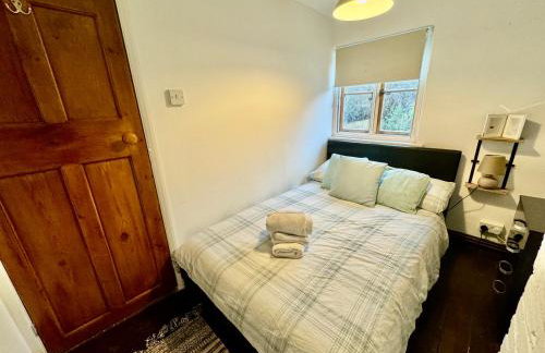 Beautiful 17th Century Cottage - Photo 22