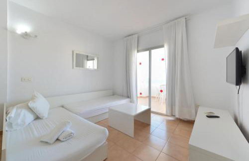 Apartamentos San Antonio Beach - Foto 77