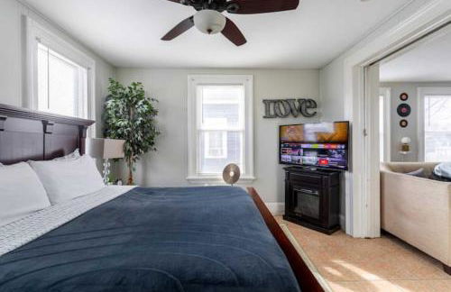 Revamped 3BR Apt with Easy Check-In Family-Friendly - Foto 36